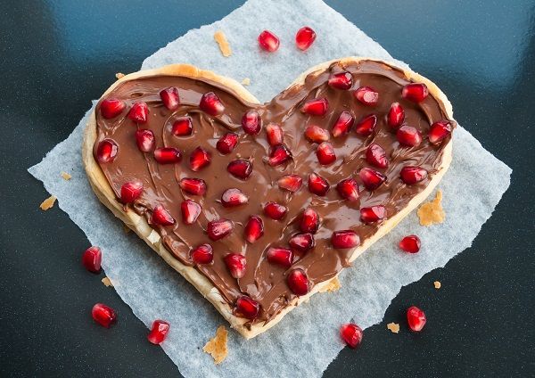 チョコレートクリームとパフペストリー